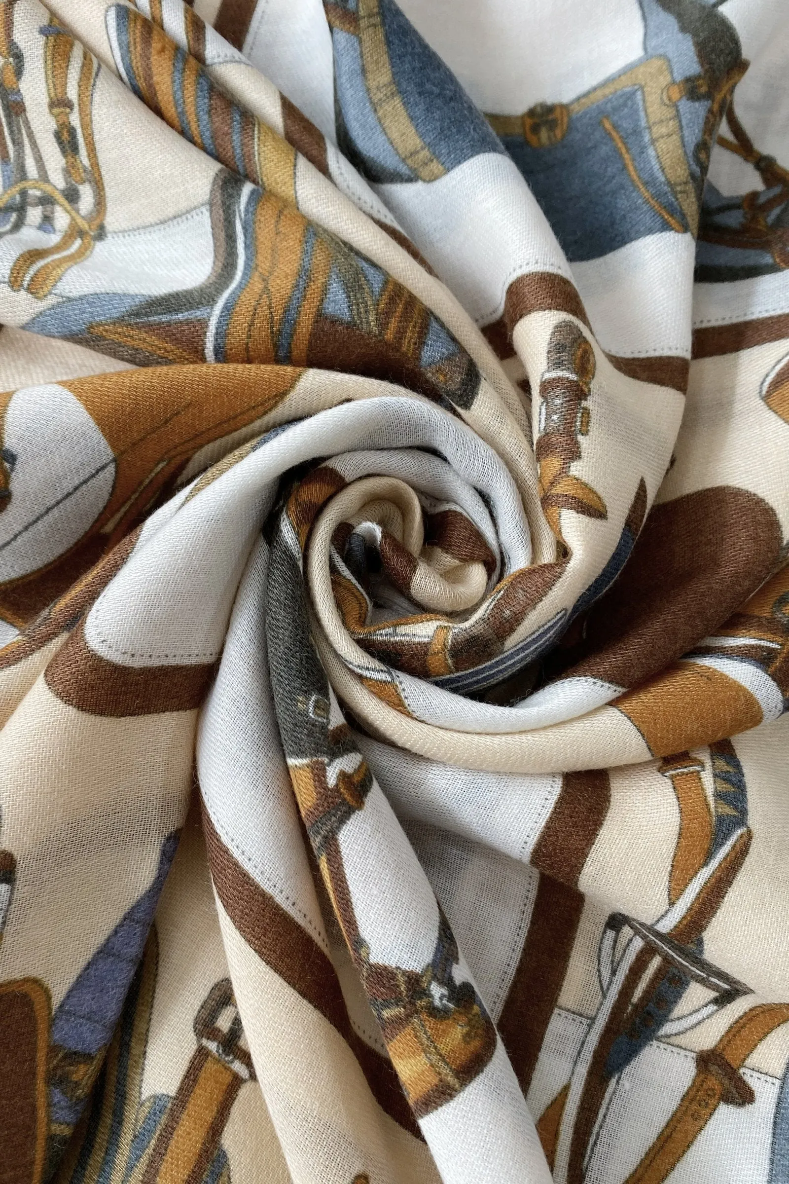 Equestrian Sacrf - CREAM