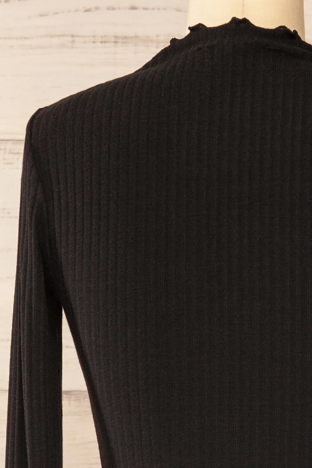 Faaset Black | Ribbed Top w/ Stand Collar
