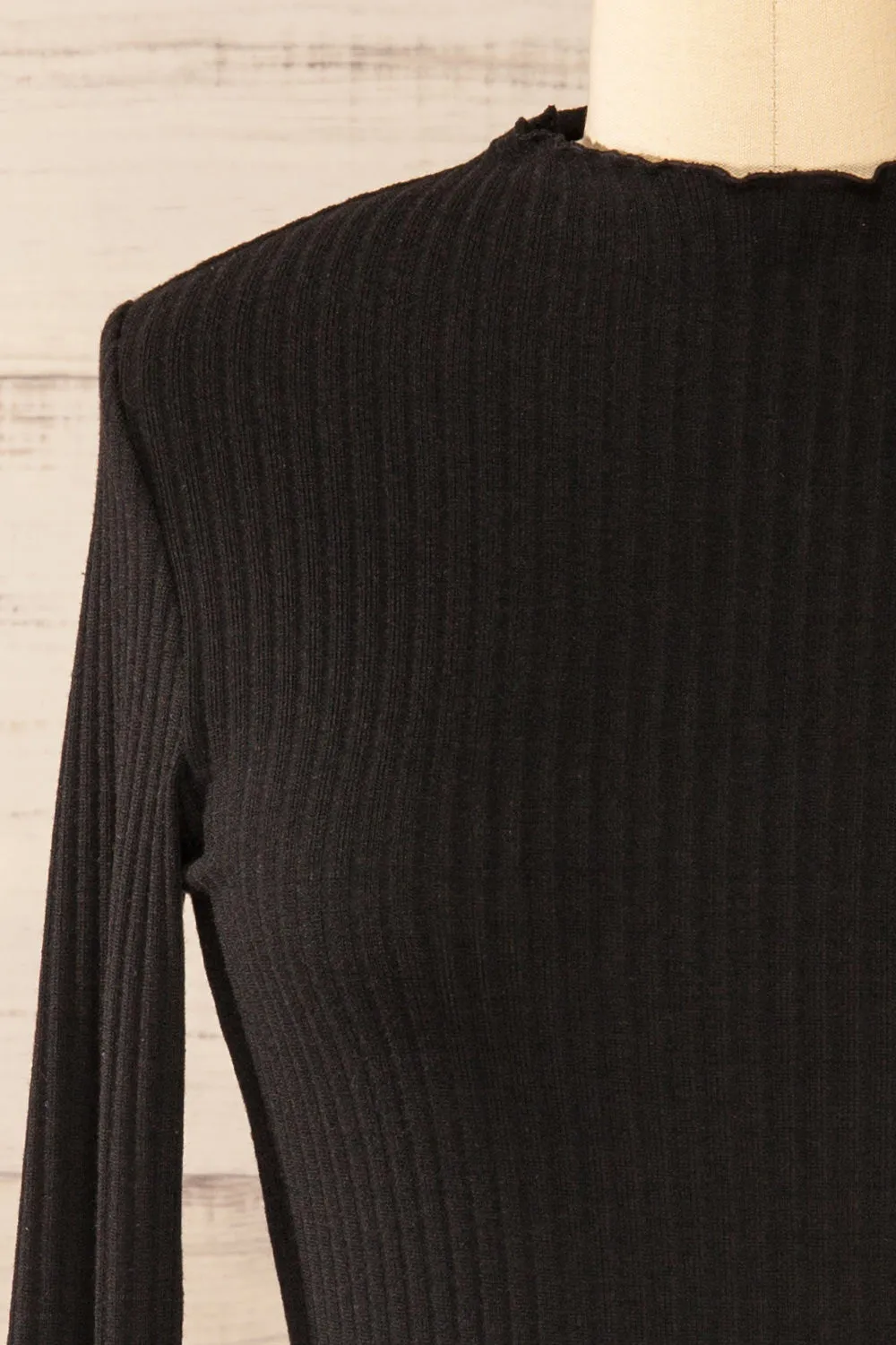Faaset Black | Ribbed Top w/ Stand Collar