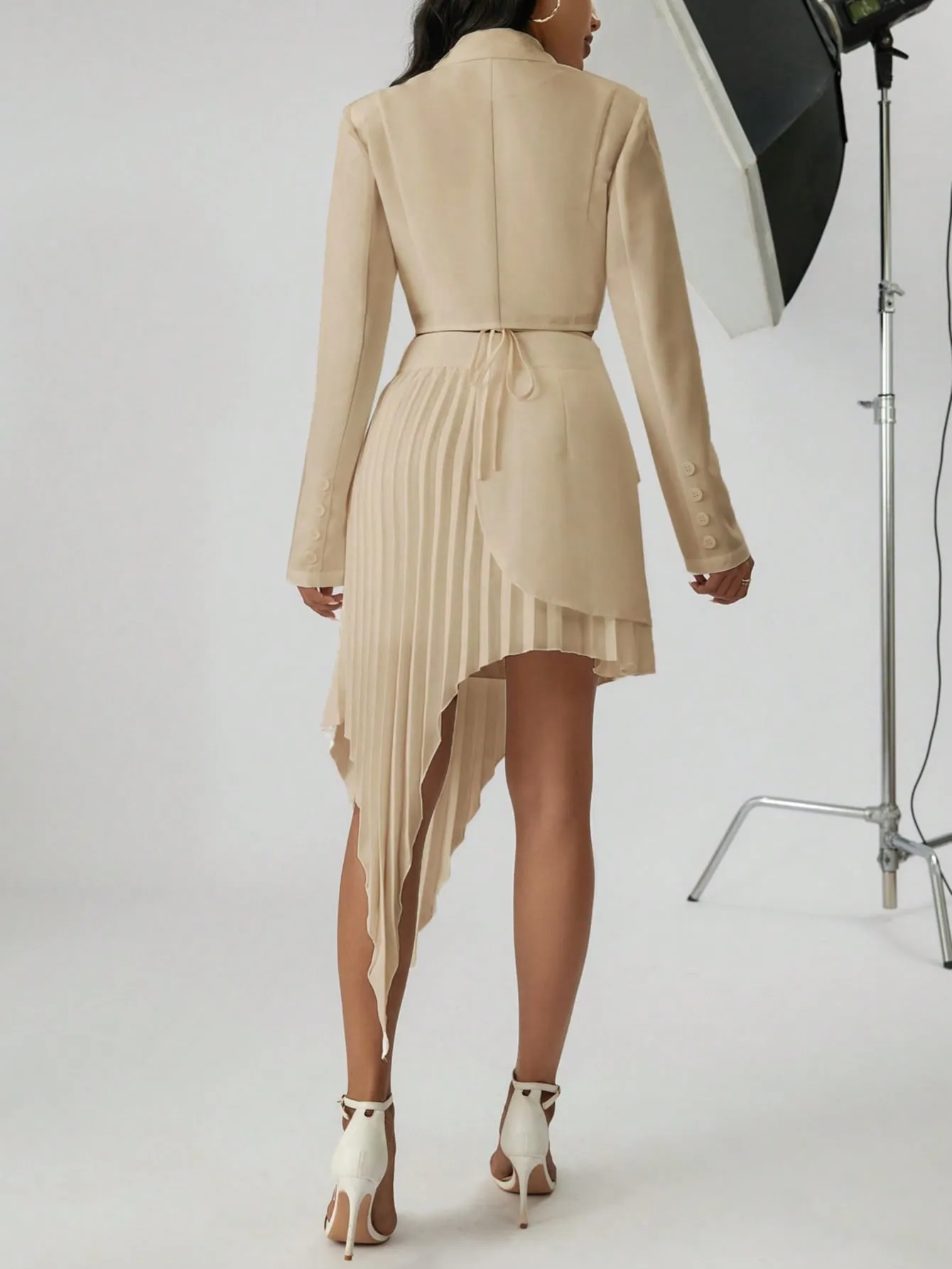 Peak Collar Crop Blazer & Asymmetrical Hem Pleated Skirt