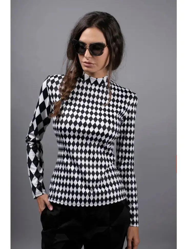 QUEEN CHECKERED BLACK AND WHITE LONGSLEEVE MOCK TURTLENECK