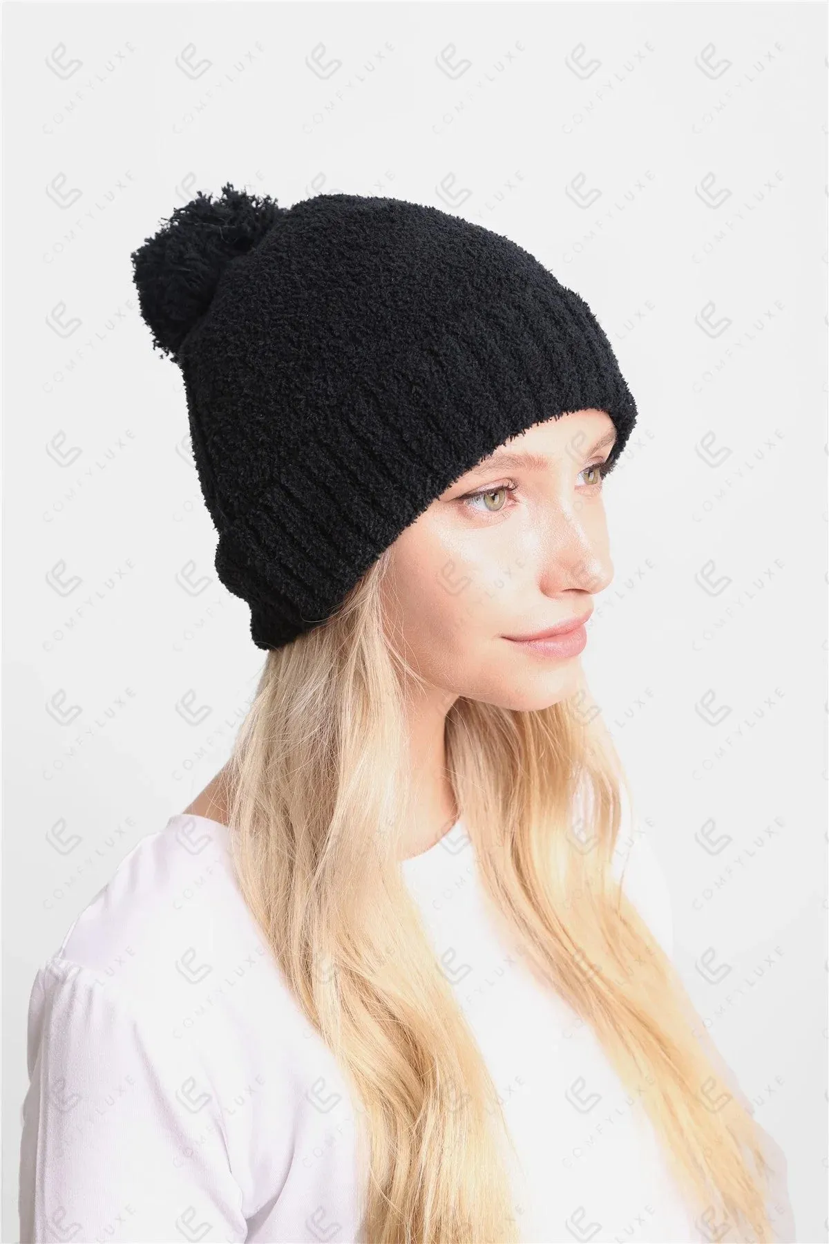 Solid Beanie W/Pom