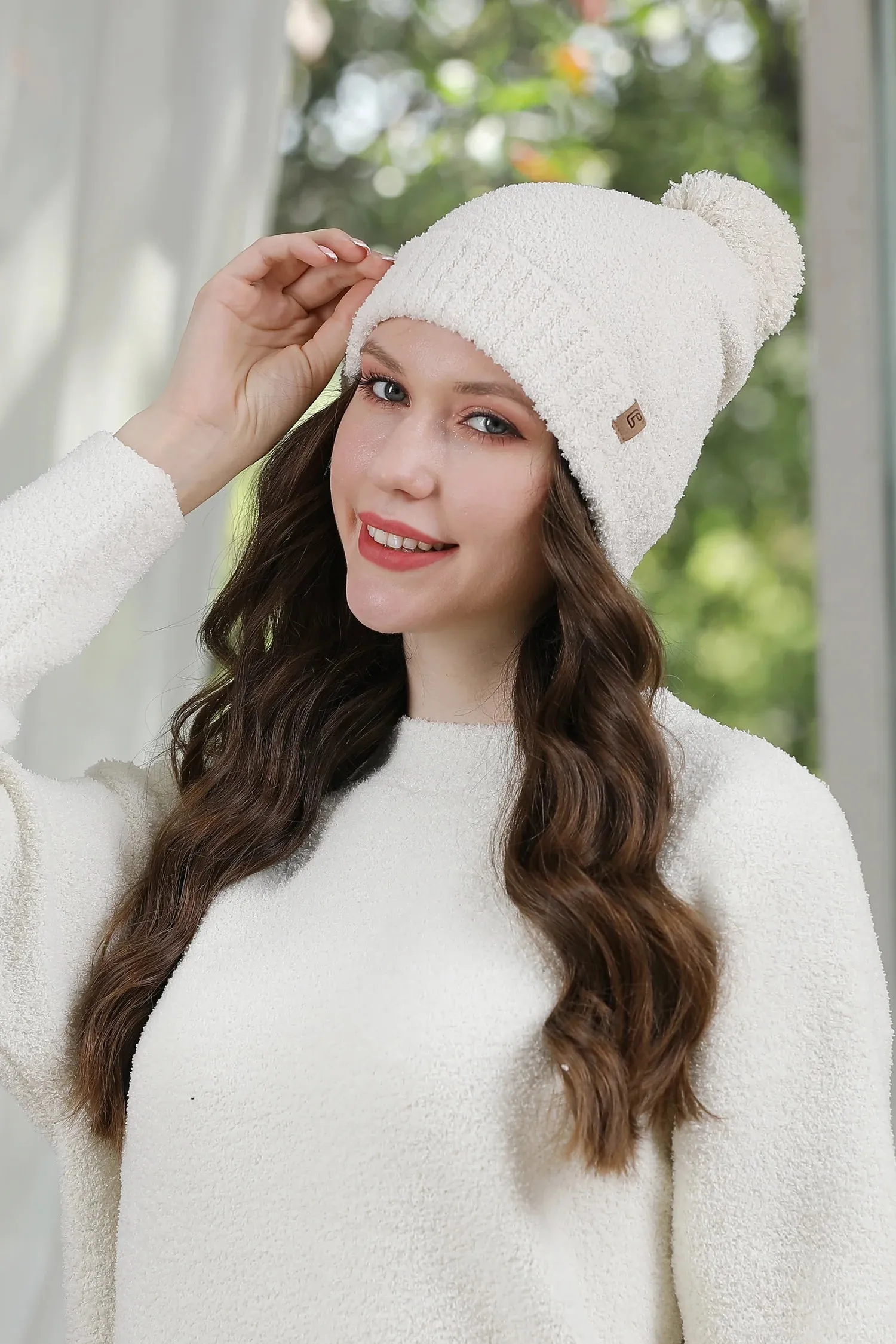 Solid Beanie W/Pom