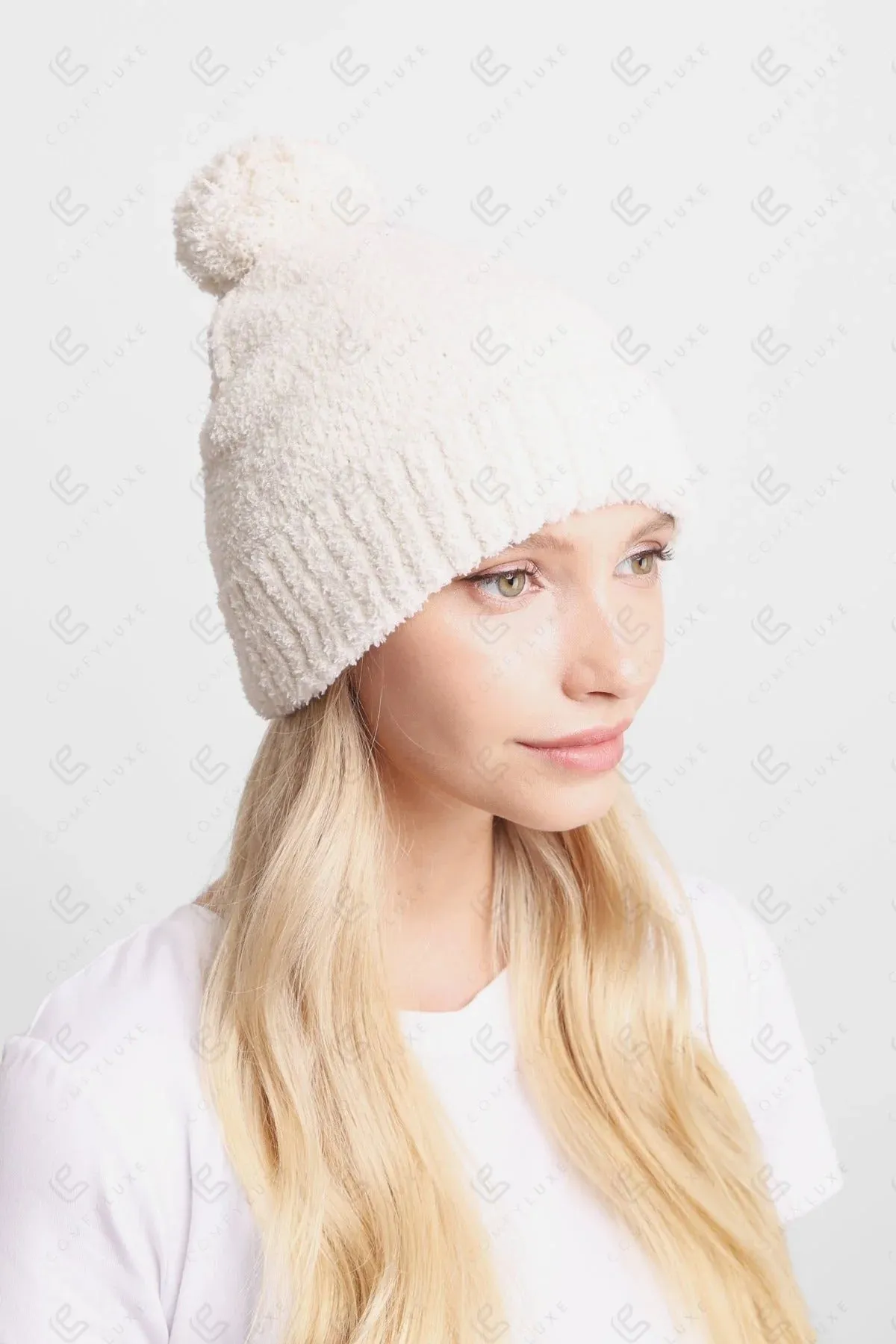 Solid Beanie W/Pom