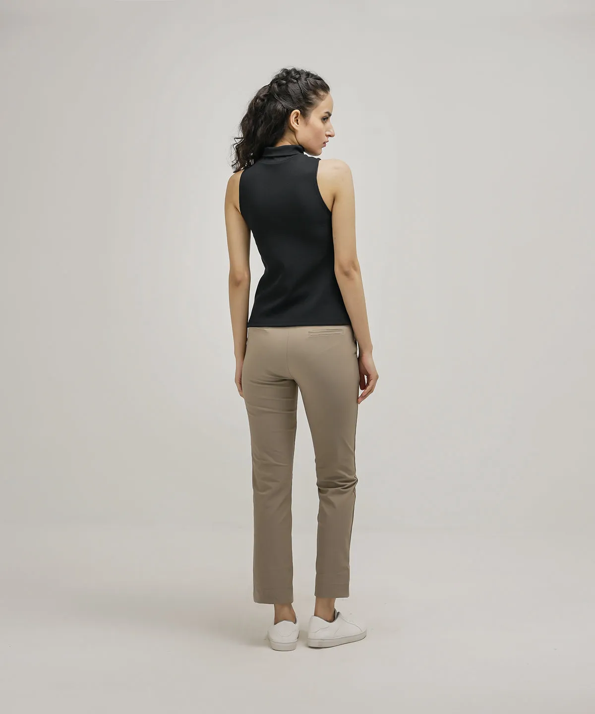 Women's Sleeveless Rib Turtleneck