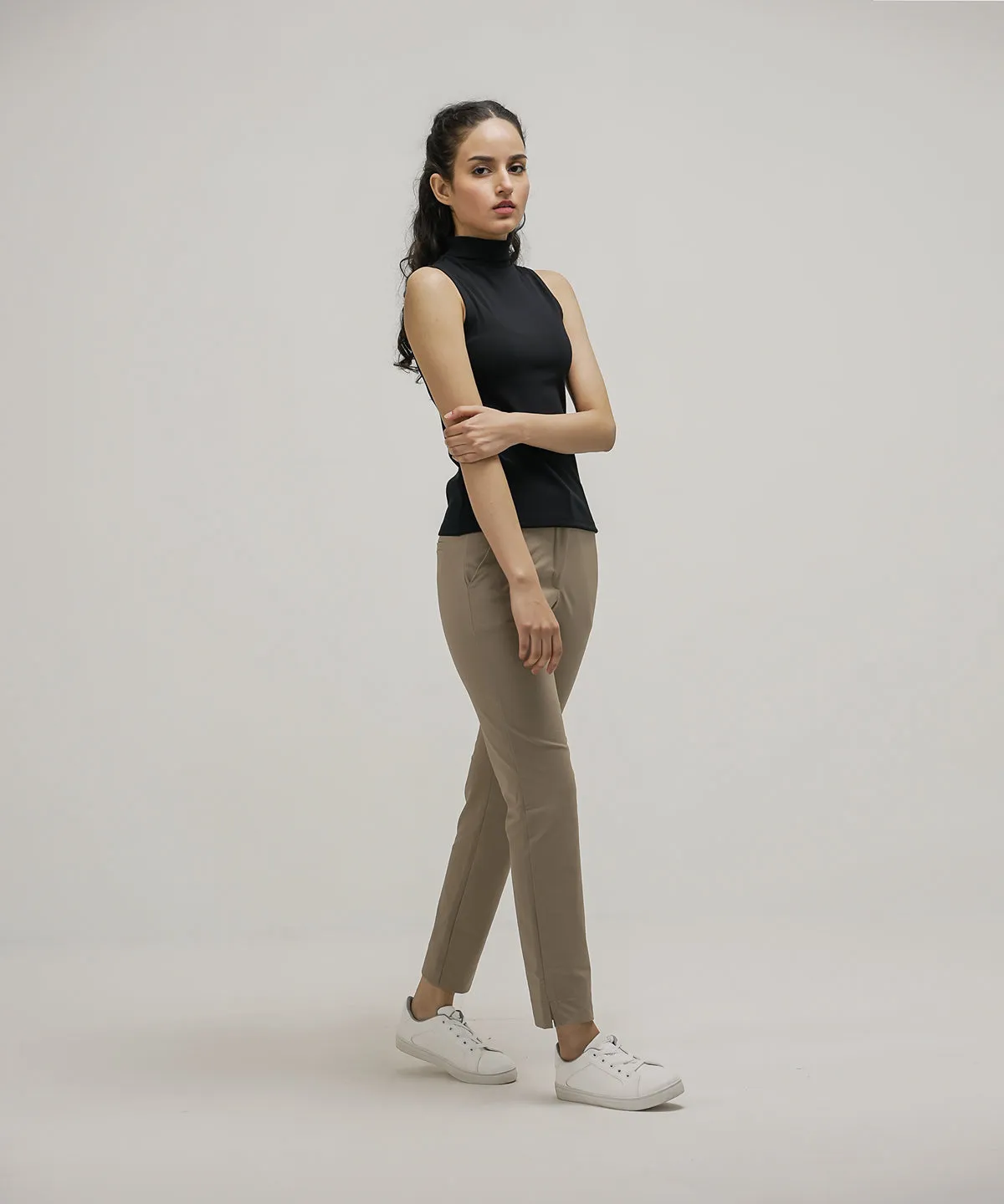 Women's Sleeveless Rib Turtleneck